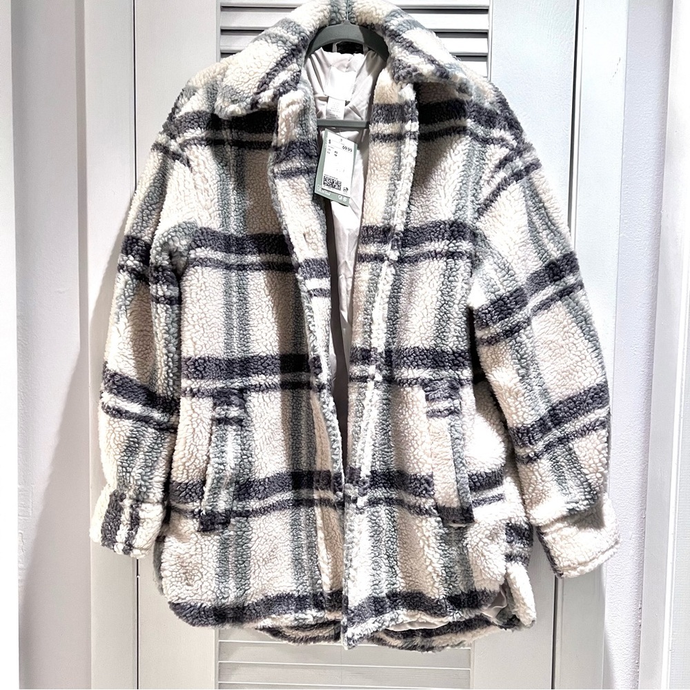 H&M Faux Shearling Jacket NWT Medium